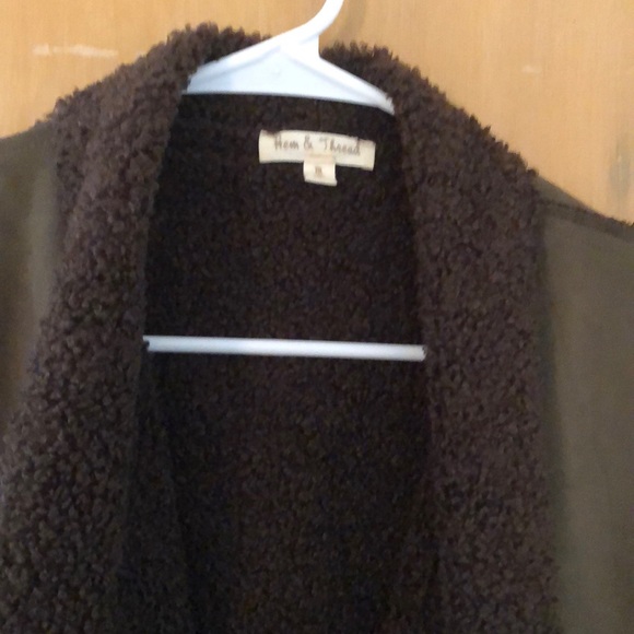 Hem & Thread vest - Picture 2 of 3